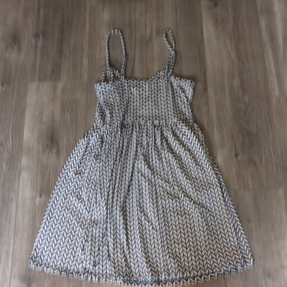 blue and white zig zag stripped dress. - Picture 2 of 2